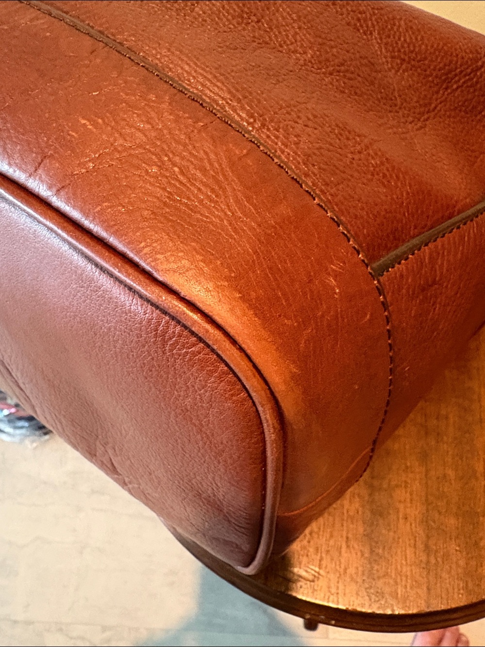 Fossil   Shoulder Bag  bucket bag  hobo bag  genuine leather
Saddle Brown  EUC - Picture 9 of 14